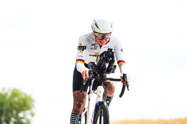 Sarah Ruggins rides into the record books with Dacia by her side