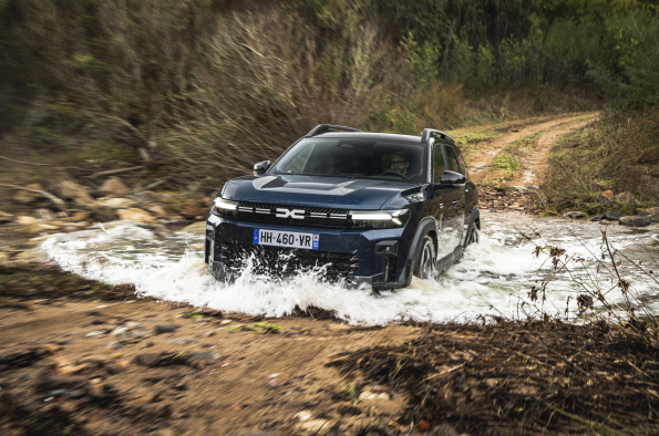 MORE WAYS TO TAKE THE LONG WAY HOME: ORDERS OPEN FOR NEW DACIA DUSTER AND BIGSTER HYBRID 150 4X4