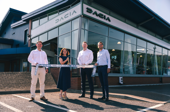 DACIA HAS A NEW HOME IN BRISTOL WITH STANDALONE RETAILER